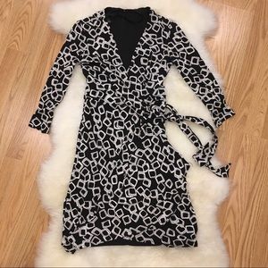 Black and white print wrap dress.